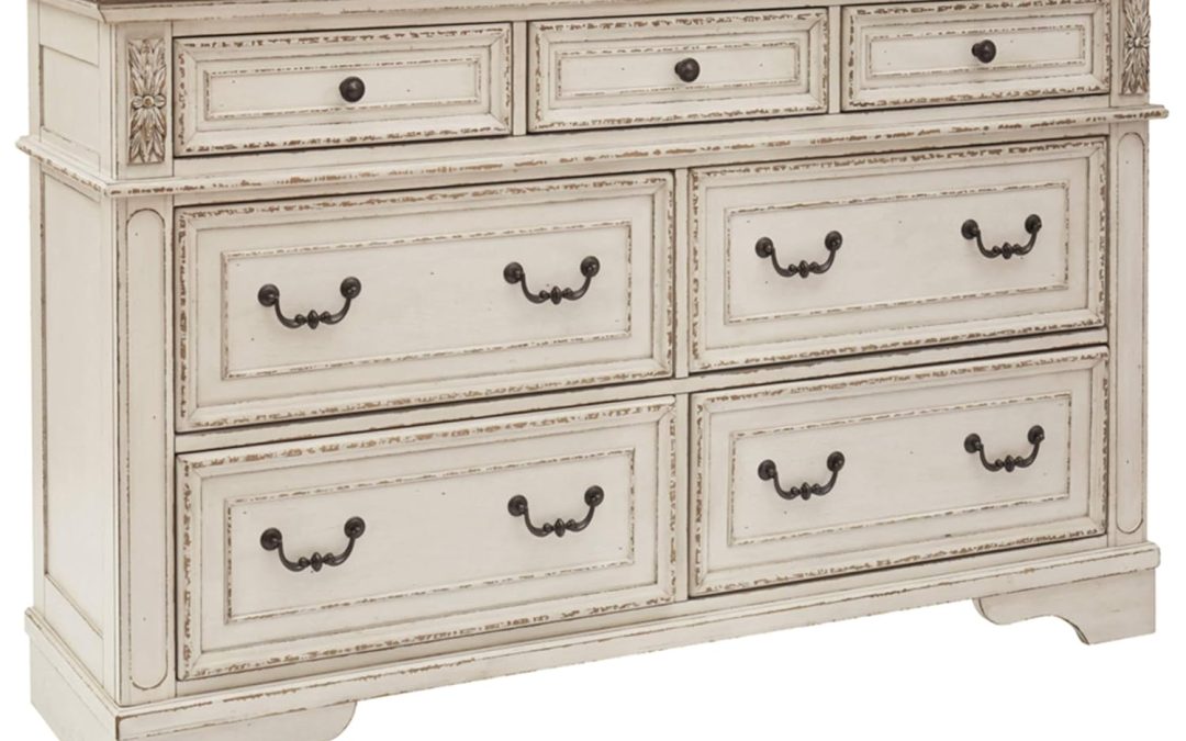 Chic Storage Solution: Review of the Realyn French Country 7 Drawer Dresser